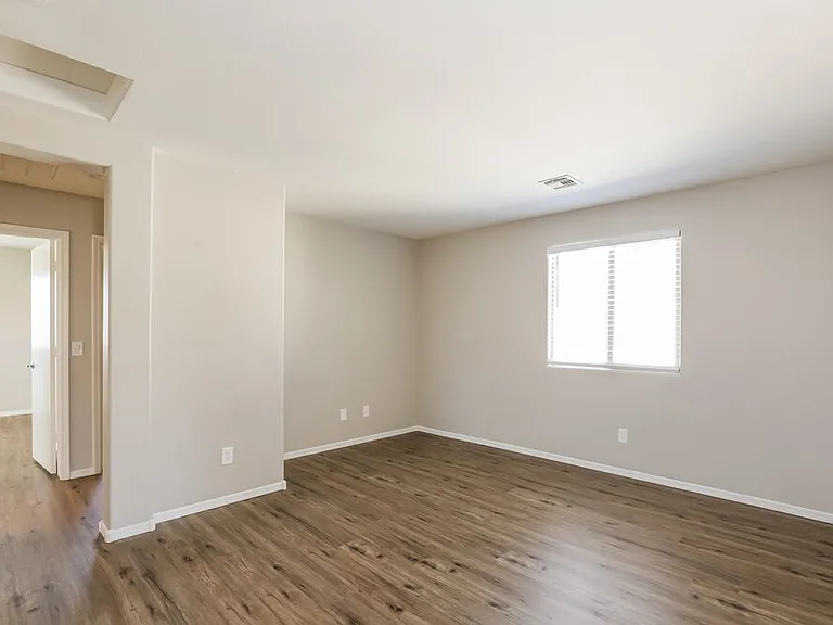 7338 W Cambridge Ave — Photo 12
