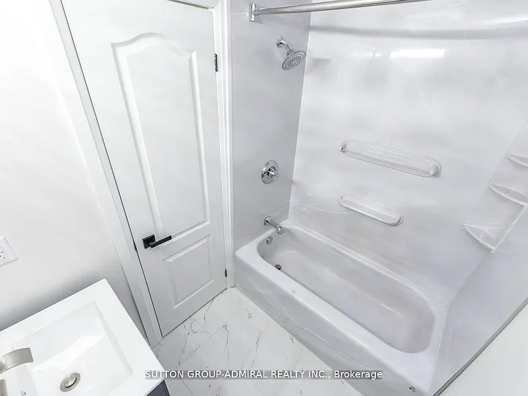 4 Hardcastle Ct — Photo 34