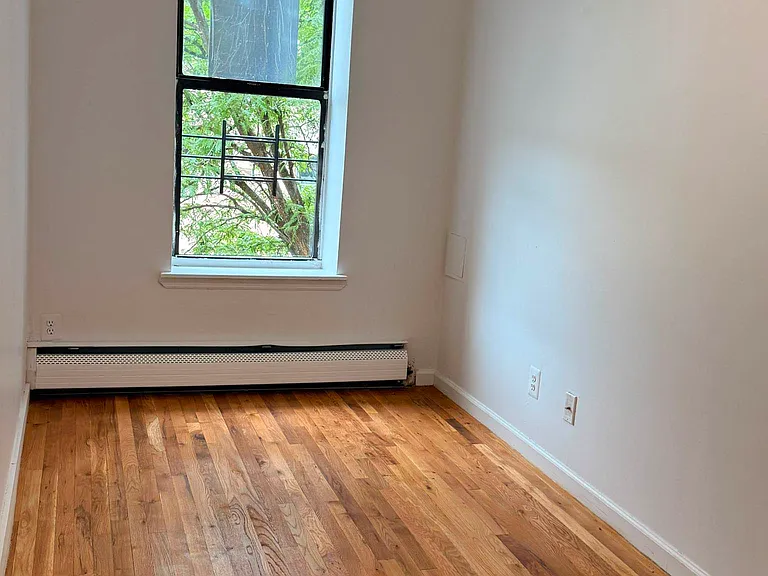 130 Thomas S Boyland St #3 — Photo 10