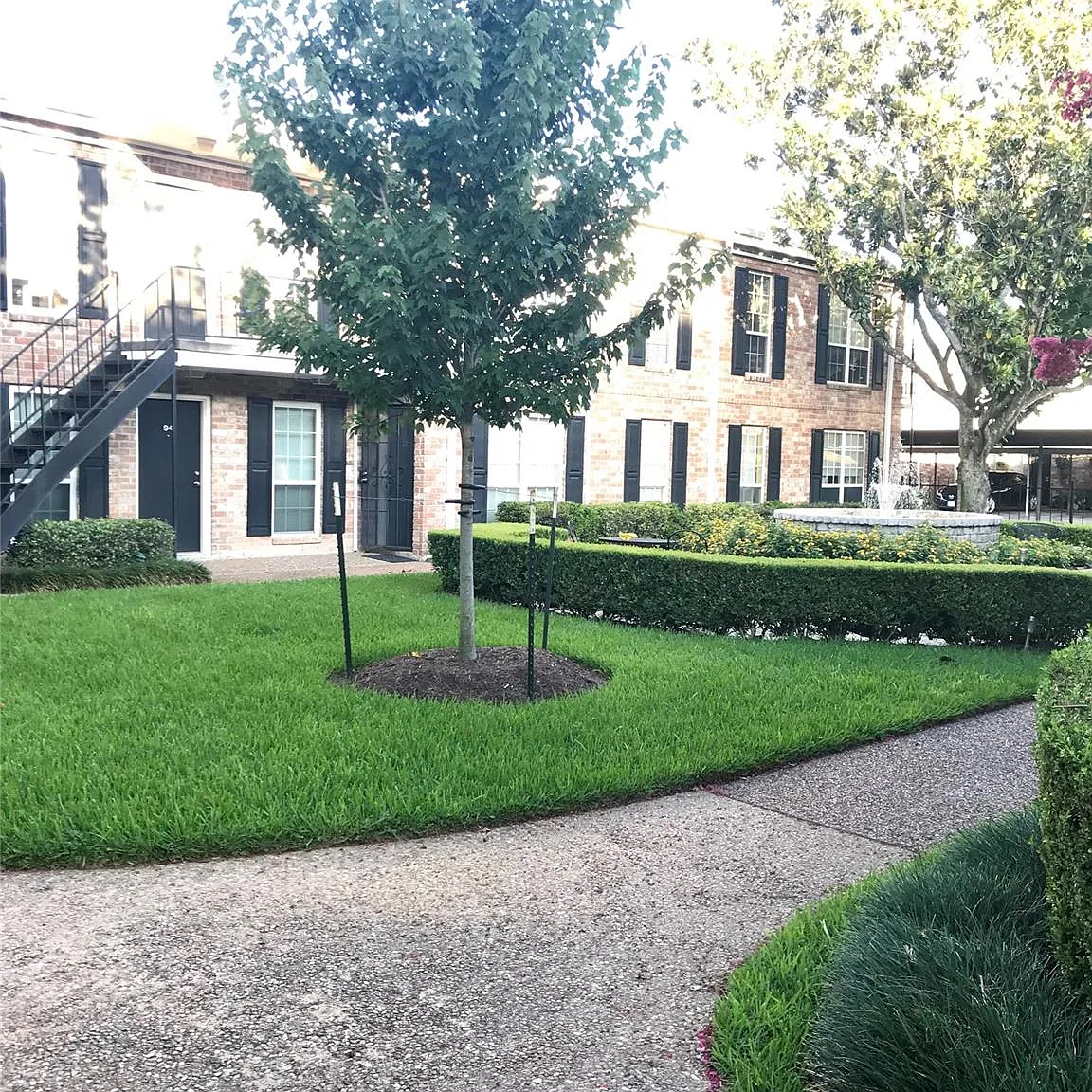 1 bed, 1.0 bath, 680 sqft, $950 — Photo 1