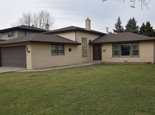 302 E 164th Pl, South Holland, IL