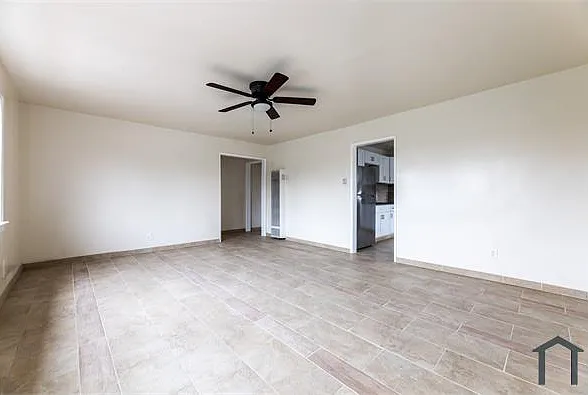 5873 1/2 Bonsallo Ave — Photo 4