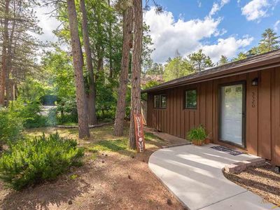5520 S Canyon Rd, Rapid City, SD, 57702