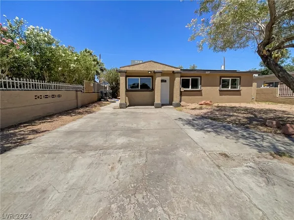 2629 Magnet St, North Las Vegas, NV 89030