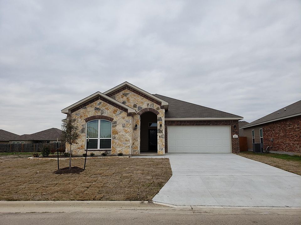 1st image of 604 Banbury Dr