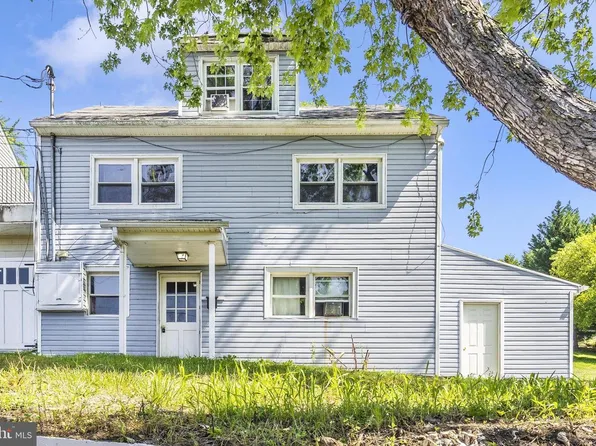 214 Jackson St, Hancock, MD 21750