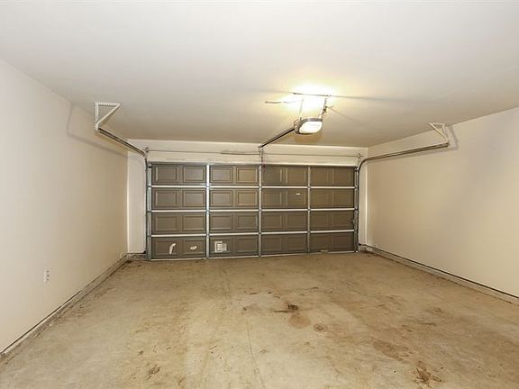 4th image of 15442 Bammel Oaks Ct