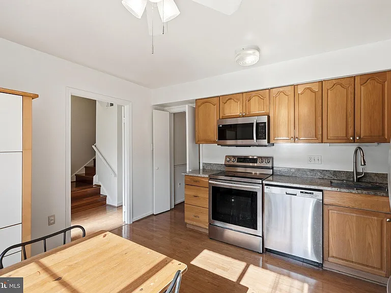 3695 Persimmon Cir — Photo 11