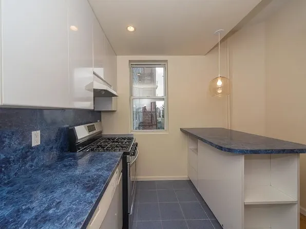 427 Humboldt Street image 22 of 68