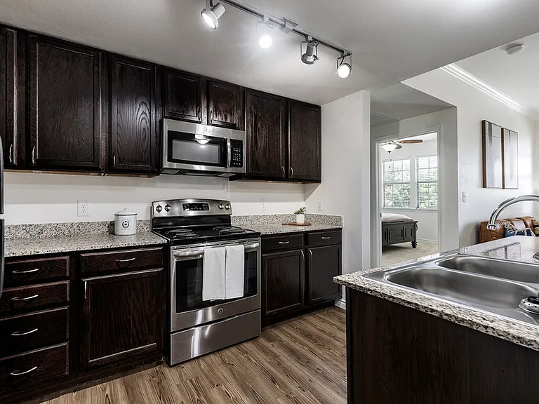 Aviva Fort Worth - 55+ Active Adult Apartment Homes — Photo 6