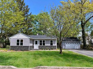 251 Jackson Ave, Saint James, NY 11780