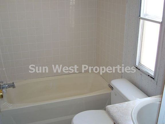 4th image of 1310 Sanchez Ln Trlr 27