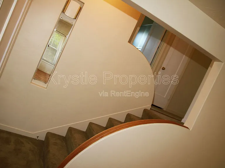 271 Viewmont Ave — Photo 8