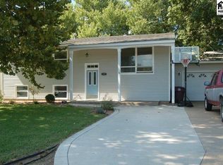 125 Froese Dr, Inman, KS 67546