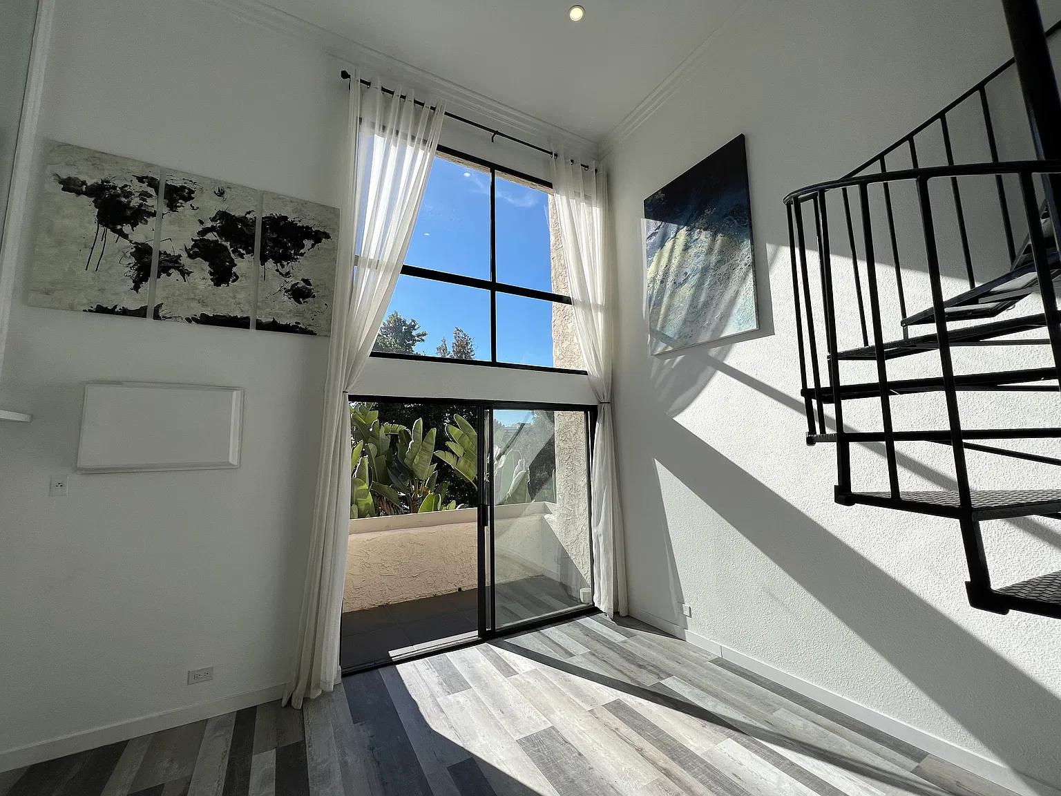1 bed, 660 sqft, $2,990 — Photo 3