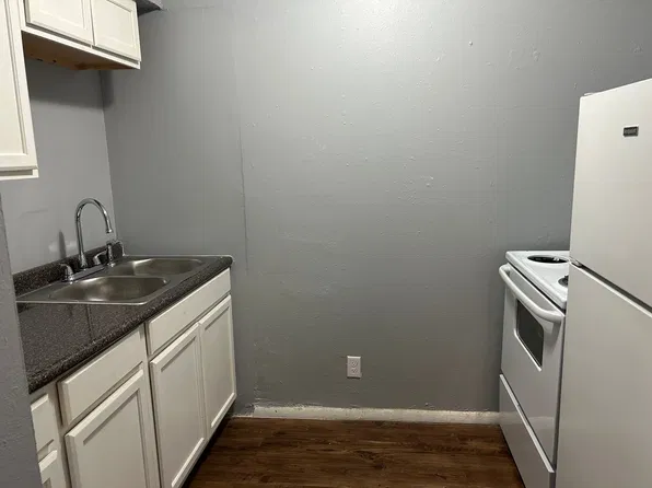 403 Park St, Springdale, AR