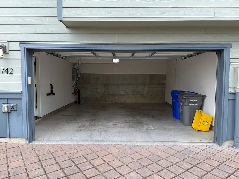 1742 SW 58th Ave — Photo 15