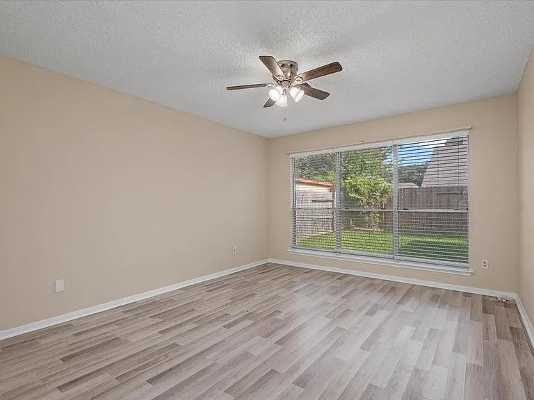18182 Forest Cedars Dr — Photo 11