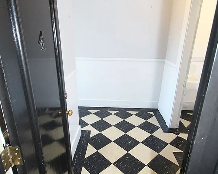1745 12th Ave S #4 — Photo 3