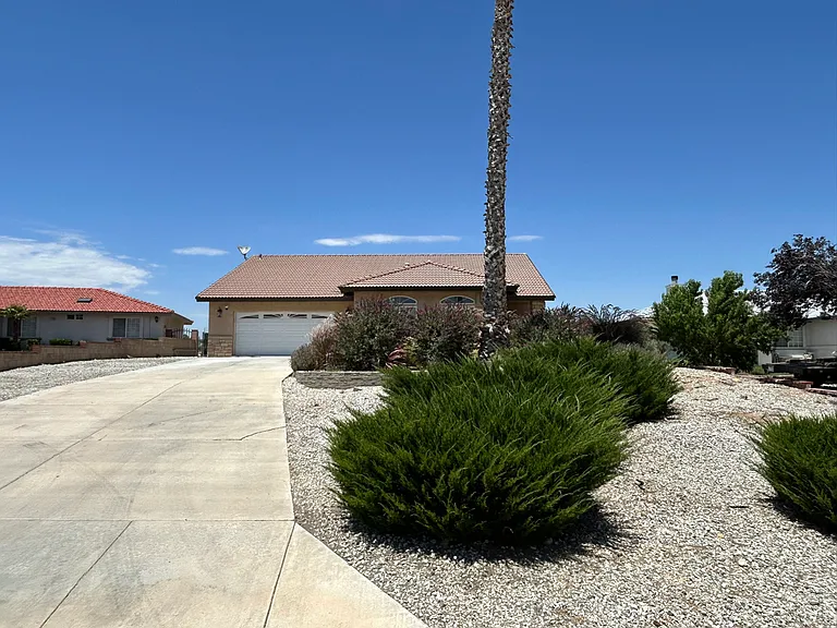 7146 Amanda Way — Photo 1