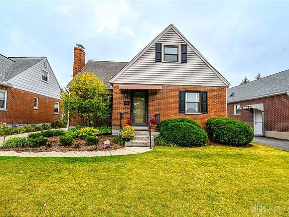 4th image of 930 Broadmoor Dr