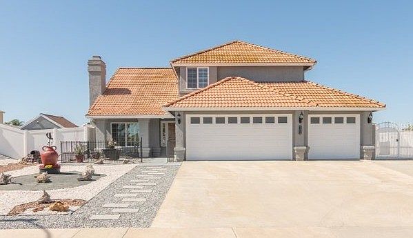 1st image of 41045 Willowbend Dr