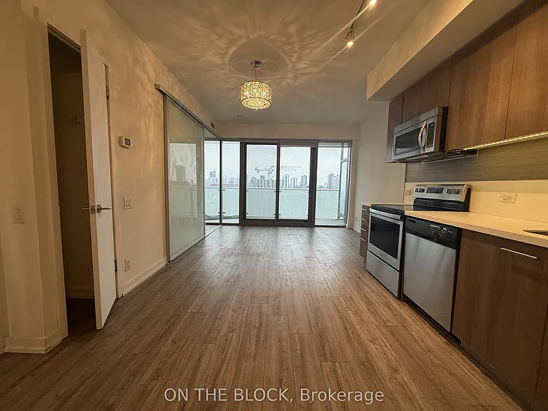 390 Cherry St #1503 — Photo 10