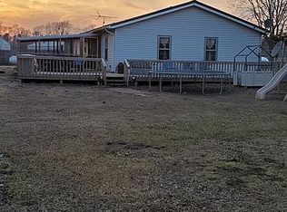 1710 180th St, Nichols, IA 52766