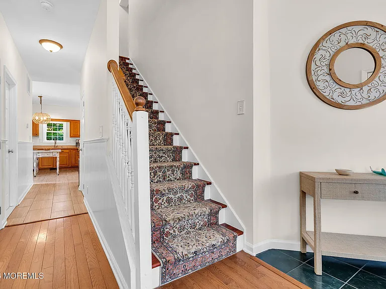 289 Osborne Ave — Photo 6