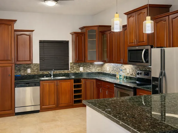 1620 Presidential Way, West Palm Beach, FL