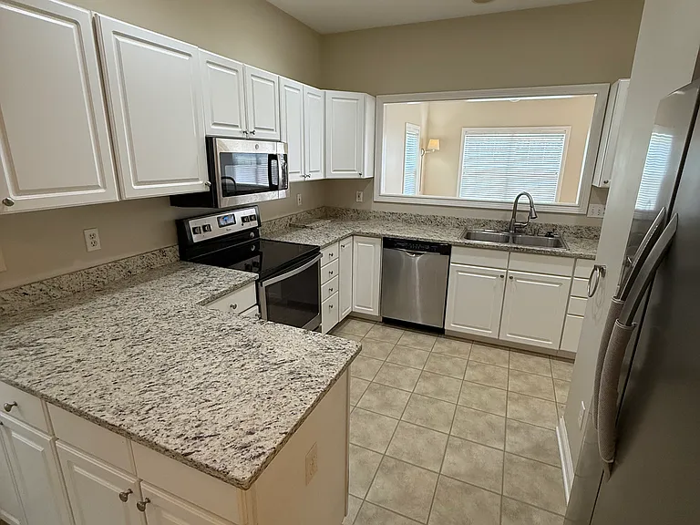 1365 Honey Locust Ct — Photo 7