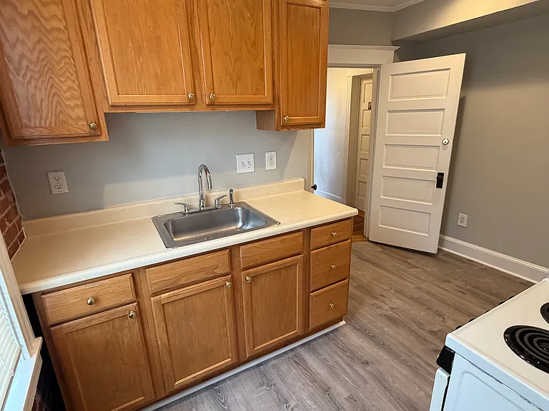 250 Washington St #7 — Photo 2