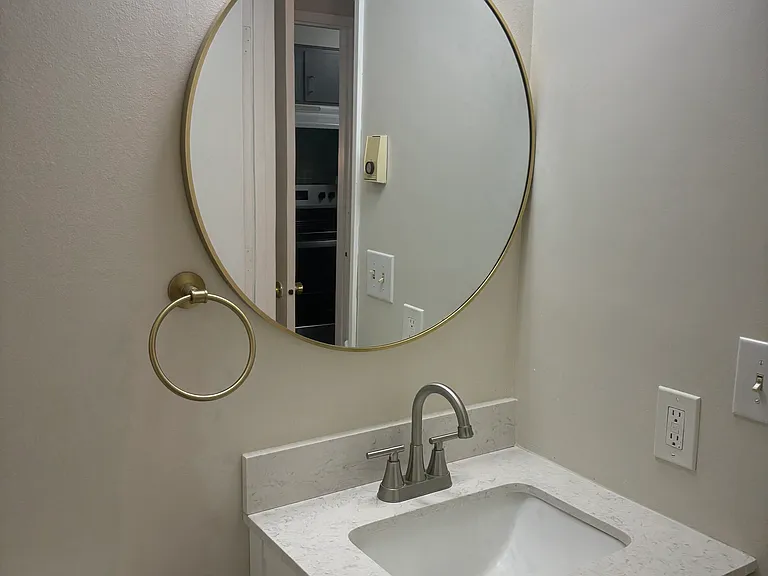 404 S 9th Ave #4 — Photo 11