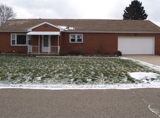 1842 Clearview St SE, East Sparta, OH 44626