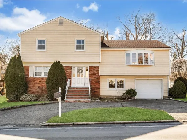 934 Hartsdale Road, White Plains, NY 10607