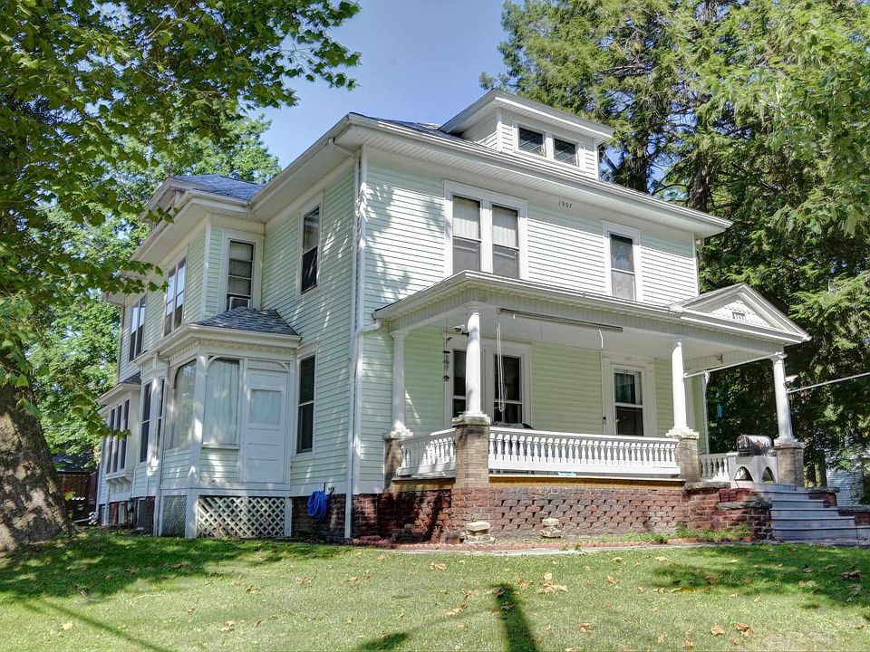 1st image of 340 S Randolph St