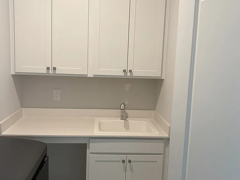 152 Highpointe Dr — Photo 28