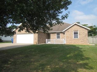 941 Bradford Ct, Marshfield, MO 65706