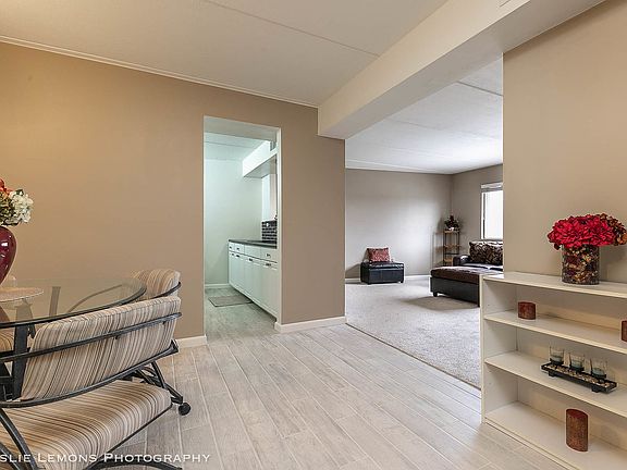 3rd image of 841 N York St APT 411
