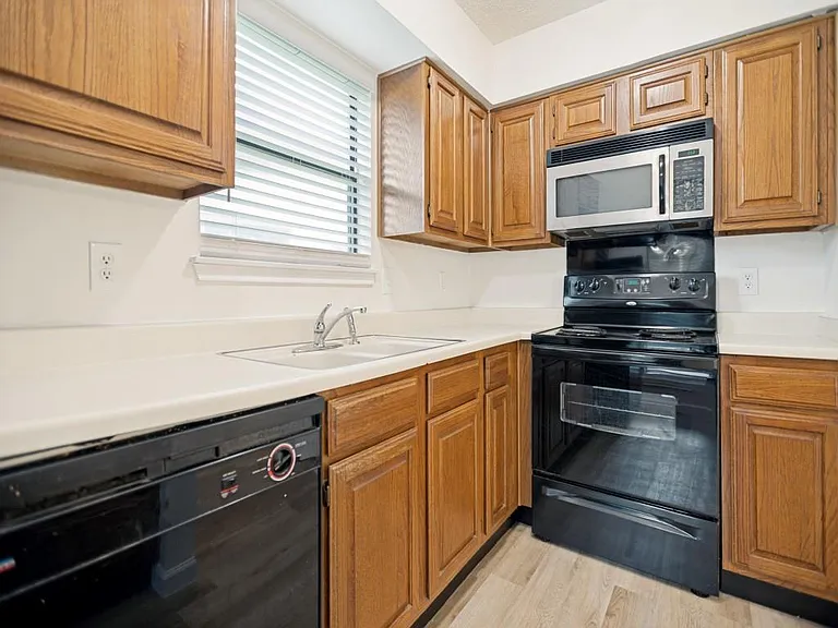 1200 Harwell Dr #1910 — Photo 7