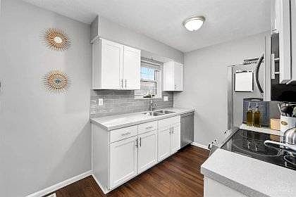 5th image of 3462 Sunbury Ln