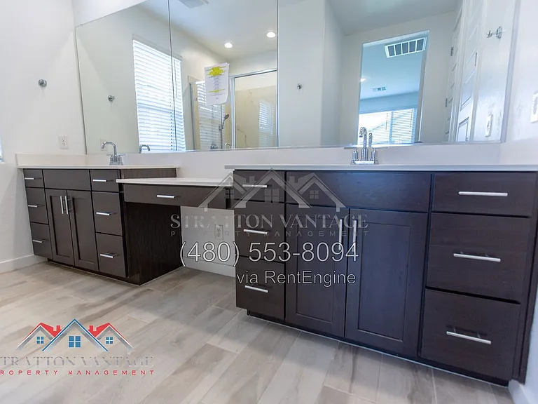 4204 E Enmark Dr — Photo 35
