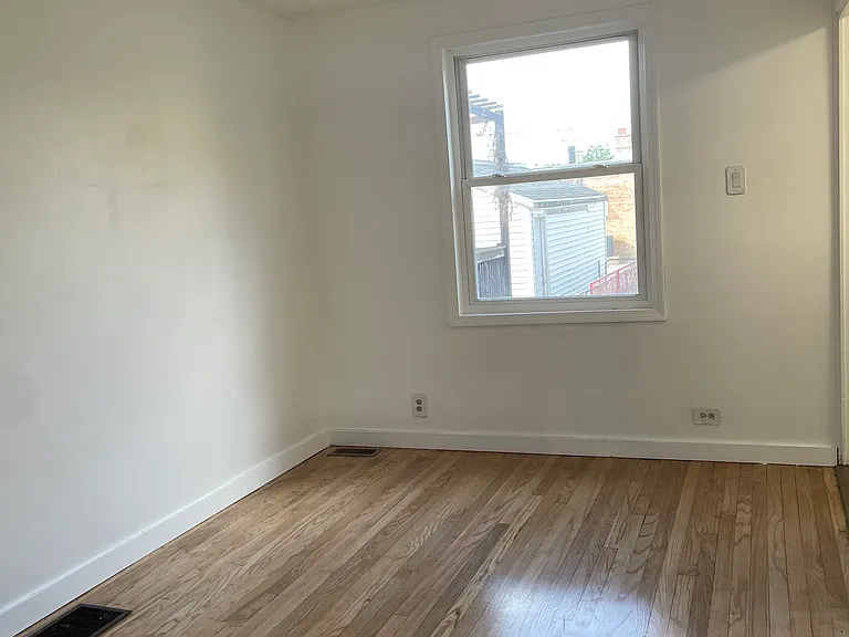 1426 Willow Ave — Photo 16