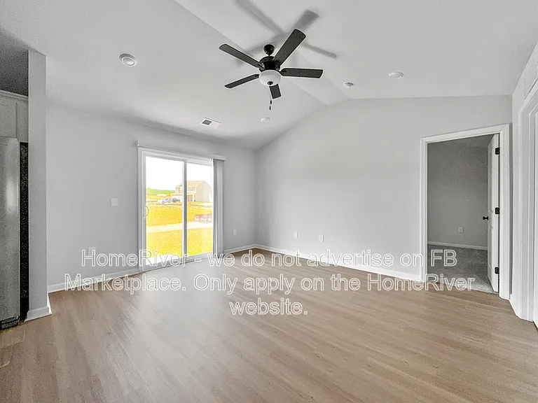 3531 Clover Valley Dr — Photo 3