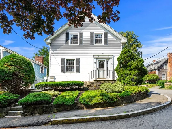 10 Highland Ter, Marblehead, MA 01945