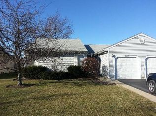 610 Lyon Ct, Buffalo Grove, IL