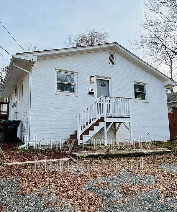1120 Drew St