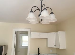 33 Howard St #1E, Lewiston, ME 04240