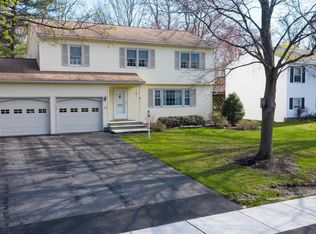 133 Fernbank Ave, Delmar, NY 12054