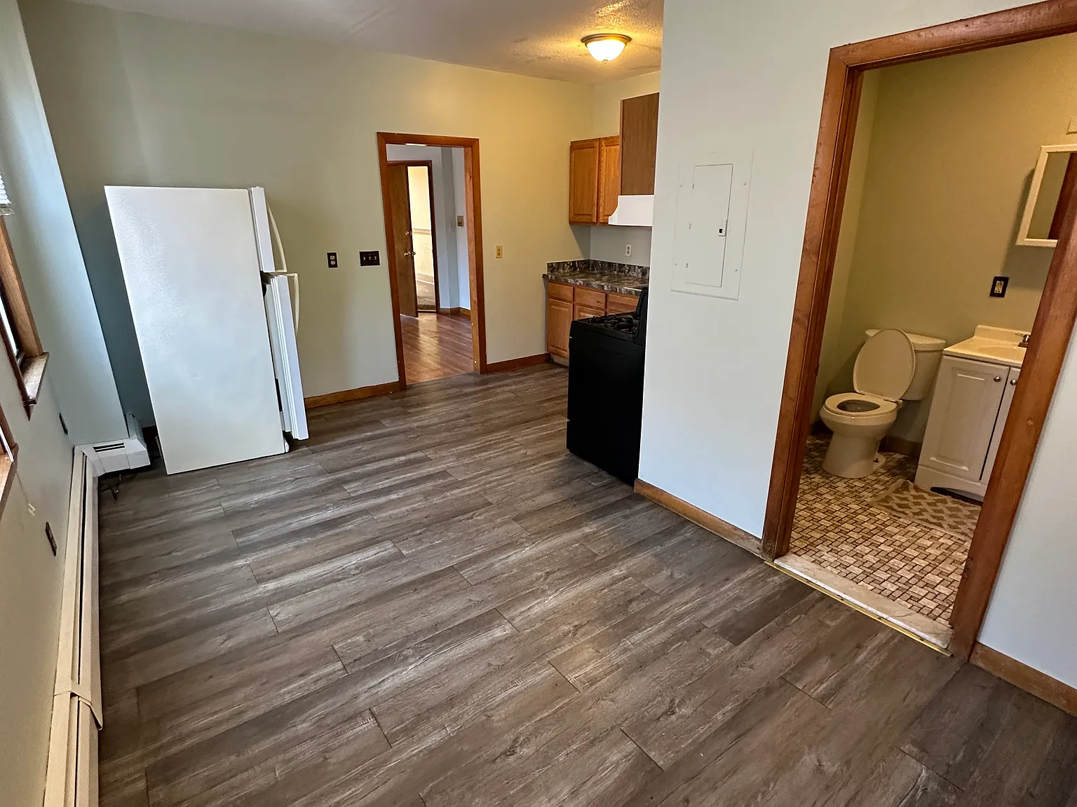 2 bed, 835 sqft, $1,249 — Photo 4
